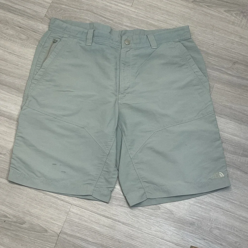 The North Face Shorts Mens 40‎ Mint Green Cargo Flat Front Outdoor Hike *Read*